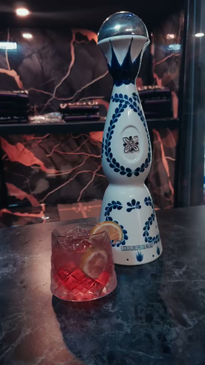 Cóctel y tequila